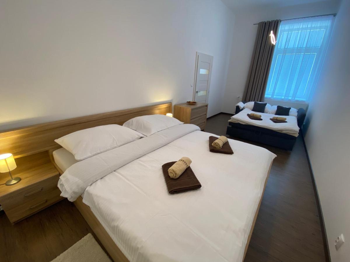 Classy Times - City Centre - Private Parking - Sunny Apartment Poprad Exterior foto