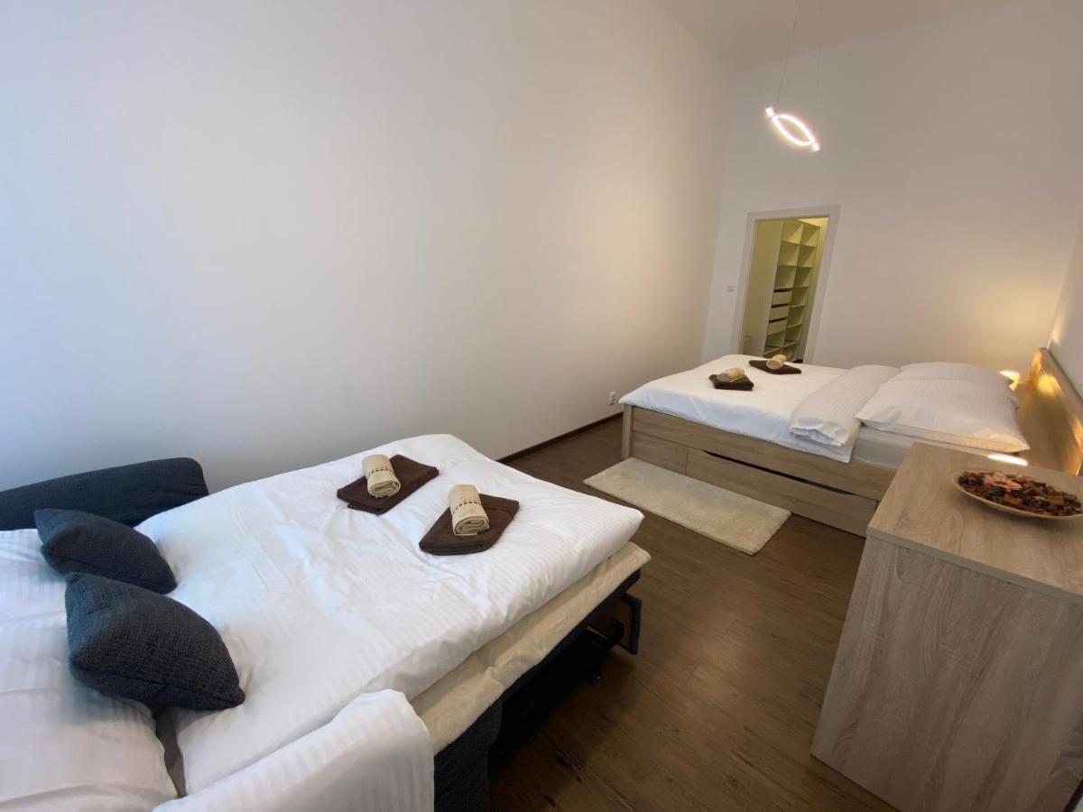 Classy Times - City Centre - Private Parking - Sunny Apartment Poprad Exterior foto